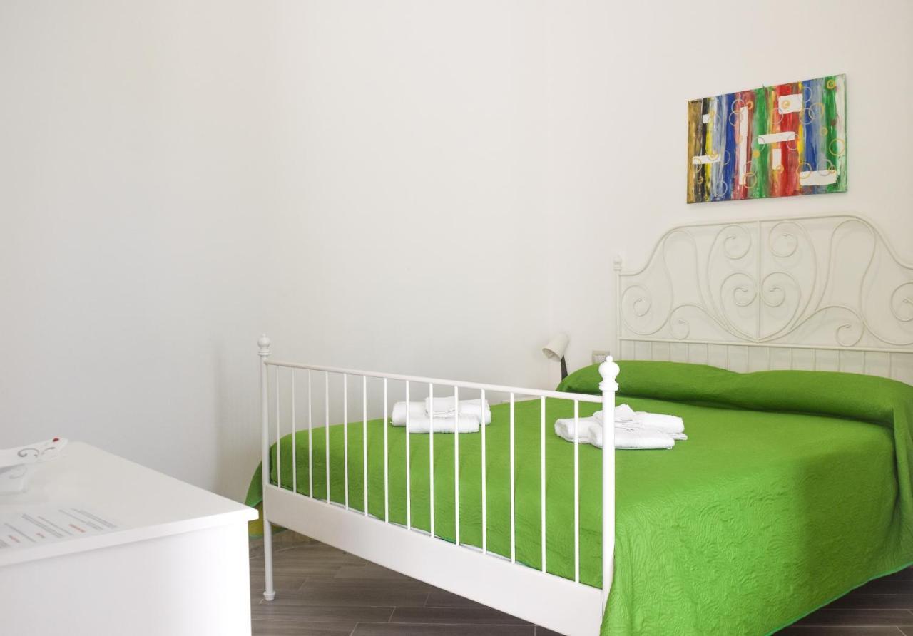 Bed & Breakfast Domus Pepe Scalea Exterior foto