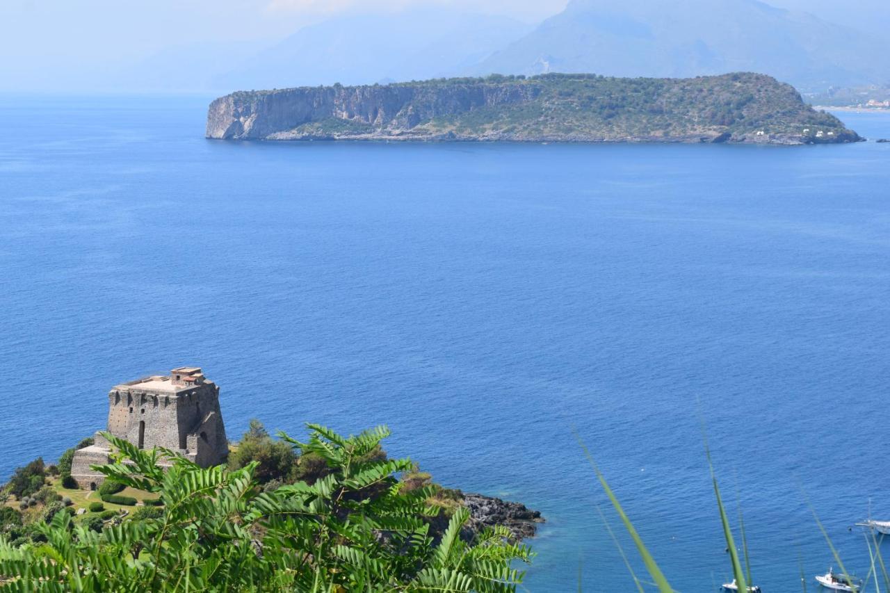 Bed & Breakfast Domus Pepe Scalea Exterior foto