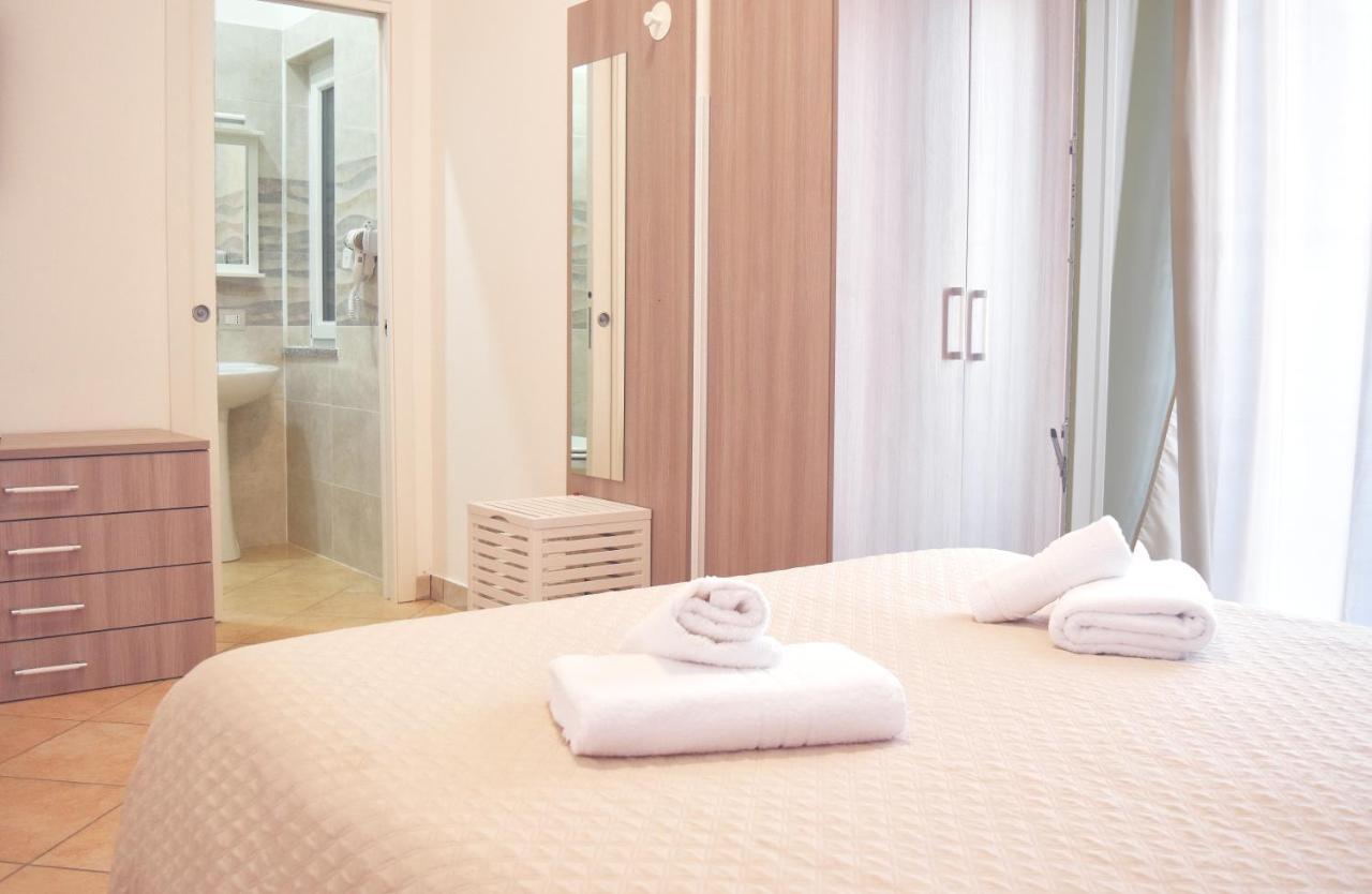 Bed & Breakfast Domus Pepe Scalea Exterior foto
