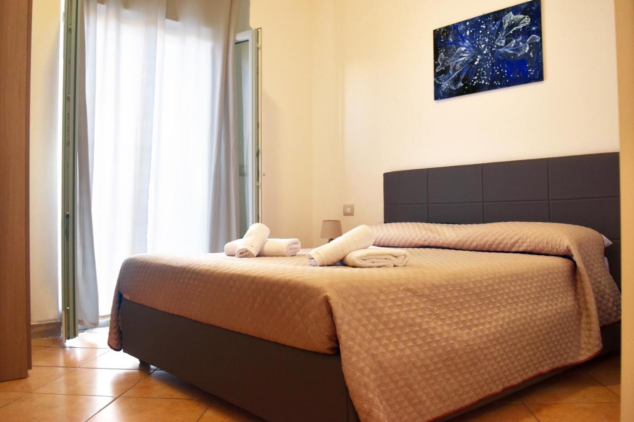 Bed & Breakfast Domus Pepe Scalea Exterior foto